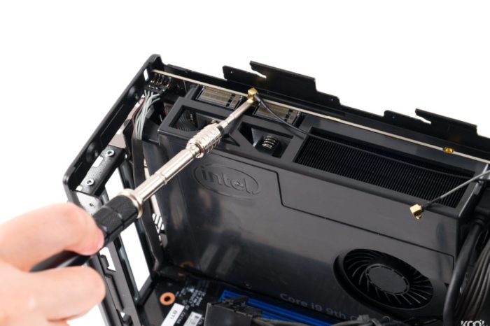 Intel Element - PC nowego formatu, nie jest tylko projektem koncepcyjnym. Pojawi się jako Intel NUC Ghost Canyon. Wyjaśniamy dlaczego ten PC może być interesujący.