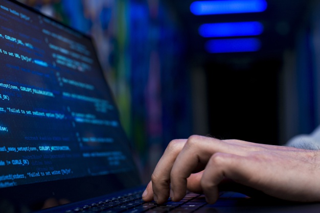 Rosnące bezrobocie kolejnym tematem wykorzystywanym przez hakerów! Eksperci firmy Check Point alarmują, że w załącznikach CV może kryć się groźne złośliwe oprogramowanie!