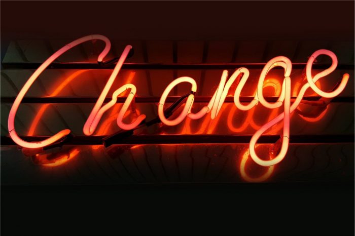 Nowe stanowiska, nowe kompetencje - jak sztuczna inteligencja (z ang. Artificial Intelligence, AI) wpłynie na rynek pracy.