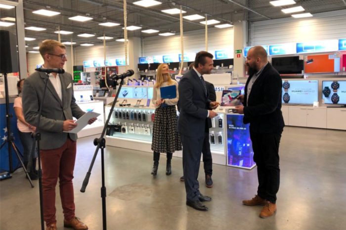 Związek Cyfrowa Polska przekazał MPiT branżowy manifest cyfrowy zawierający najważniejsze postulaty w obszarze rozwoju gospodarki cyfrowej w Polsce.