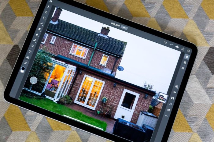 Adobe Photoshop trafia na iPady. Tablety firmy Apple staną się sprzętem do pracy dla grafika, czy to raczej próba zainteresowania amatorów?