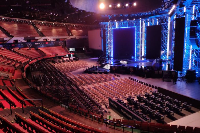 Smutne, puste przestrzenie na IEM 2020. Skoro odwołujemy takie wydarzenia, to może należy też zaprzestać imprez w ramach kampanii wyborczej? W kolejce mecze ekstraklasy?