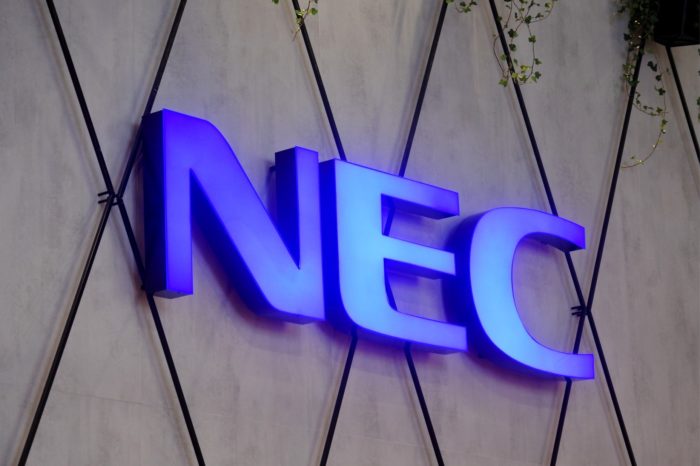 ISE 2020: NEC PX2000UL to nowy projektor laserowy japońskiego producenta. Jednochipowy model jest w stanie prezentować obraz na dużych obiektach.