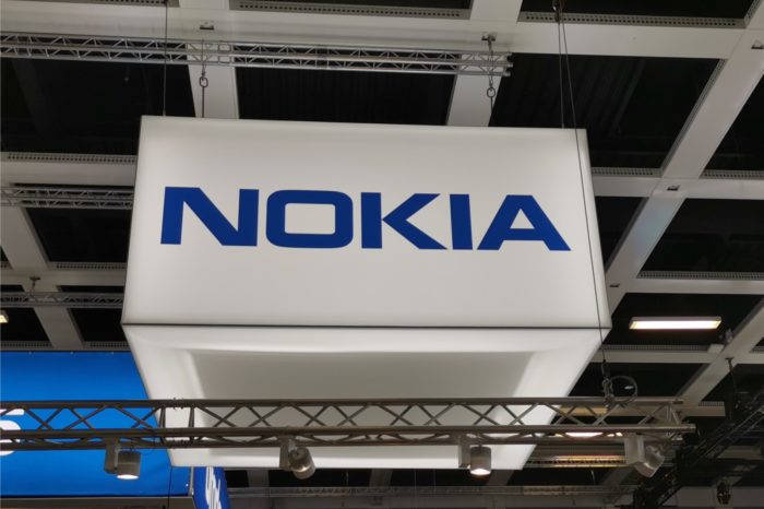 Nokia ogłosiła, że w trzecim kwartale 2020 roku podpisała 17 nowych umów handlowych dotyczących 5G. W efekcie firma realizuje już 100 kontraktów komercyjnych w zakresie sieci nowej generacji.