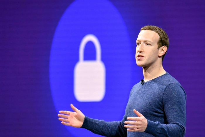 CEO Facebooka, Mark Zuckerberg odbył publiczną rozmowę z ekspertem epidemiologiem - dr. Anthonym Fauci. Zobacz zapis rozmowy.