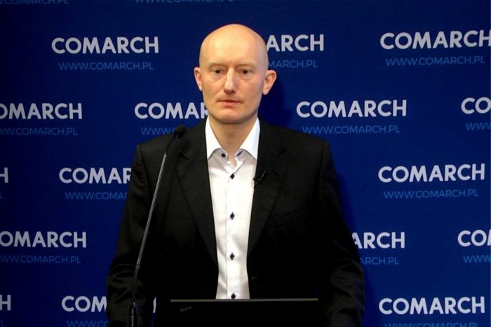 Comarch zaprezentował wyniki finansowe za Q1/2021 r. W pierwszym kwartale przychody ze sprzedaży produktów oraz usług wzrosły o 6,16 mln złotych r/r osiągając wartość 384 mln PLN.