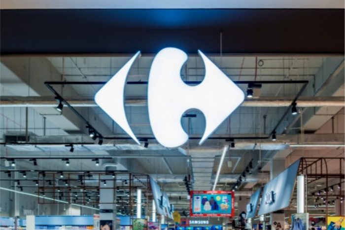 Carrefour Polska, lider innowacji w sektorze FMCG, realizując założenia globalnego planu strategicznego „Carrefour 2022”, podjął decyzję o migracji infrastruktury IT na środowisko chmury obliczeniowej.