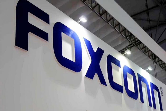 Foxconn przewiduje, że globalny niedobór półprzewodników utrzyma się, co najmniej, do połowy 2022 roku.