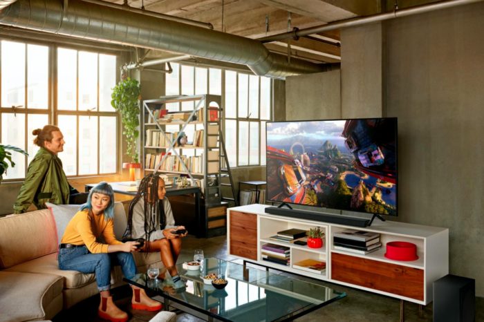 Samsung QLED najlepszym przyjacielem nowych konsol. Niski input lag, Automatyczny Tryb Gry czy sprawny system poprawy płynności obrazu w grach to tylko niektóre z wyróżników telewizorów Samsung.