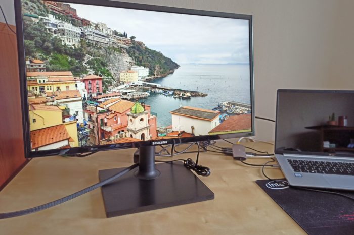 RECENZJA: Samsung F24T40 - 24-calowy, biurowy monitor IPS z pivotem.