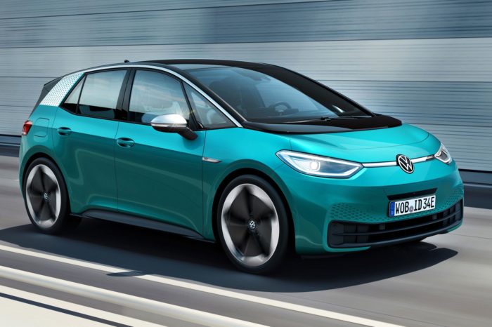 W tej dekadzie liczba aut elektrycznych na terenie UE ma wzrosnąć aż pięćdziesięciokrotnie! Raport Eurelectric wskazuje na konieczność inwestycji 80 miliardów euro w systemy ładowania.