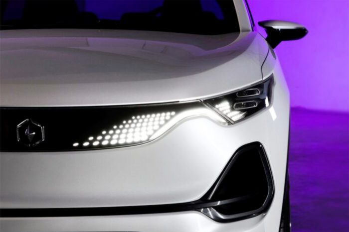 ElectroMobility Poland zaprezentowało nazwę nowej marki polskich samochodów elektrycznych - Izera, a także prototypy dwóch modeli samochodów: hatchbacka i SUV-a.