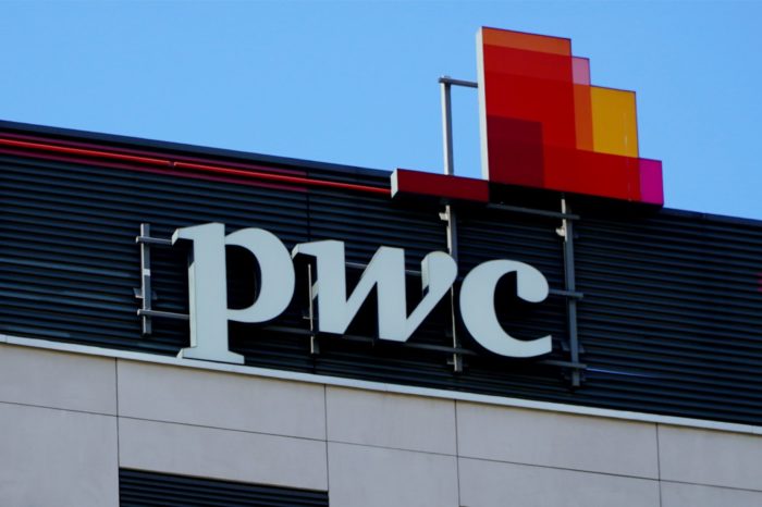 Aż 60% pracowników obawia się, że z powodu technologii, wkrótce może stracić pracę, Tradycyjne role zawodowe odchodzą do lamusa, tak uważają pracownicy ankietowani w badaniu PwC.