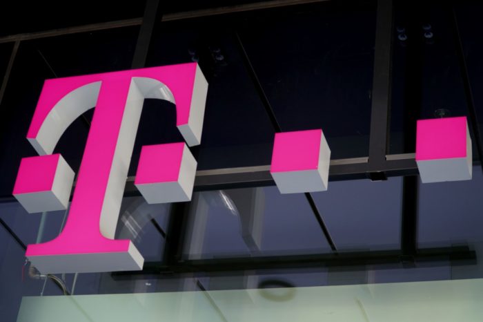 T‑Mobile przygotował swoją infrastrukturę na przesyłanie transmisji o prędkości 400Gbit/s pomiędzy dowolnymi lokalizacjami w optycznej sieci szkieletowej.