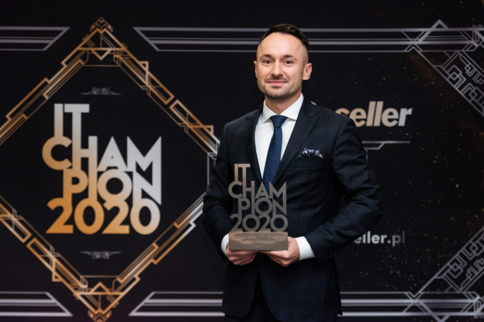 Za każdym sukcesem stoi zespół ludzi! Zaznacza Łukasz Rosa, Distribution and Proximity SMB Sales Manager w HP Inc Polska, laureat nagrody IT Champions 2020.
