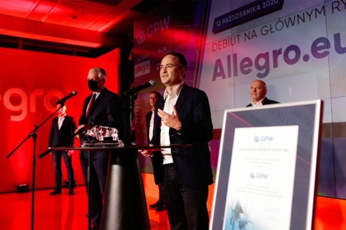 Allegro zastąpi mBank w indeksie WIG20! W związku z korektą nadzwyczajną portfeli indeksów Giełdy Papierów Wartościowych (GPW) w Warszawie.