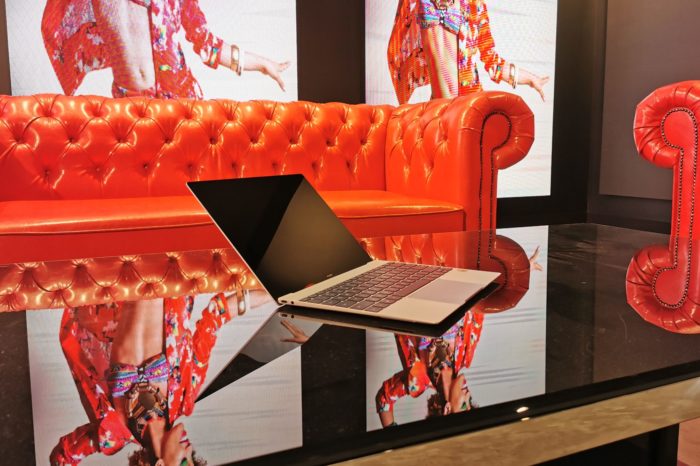 RECENZJA: Huawei MateBook X - Mały, lekki, bezgłośny, pięknie i niezwykle starannie wykonany. Przetestowaliśmy najlżejszy laptop premium od Huawei.