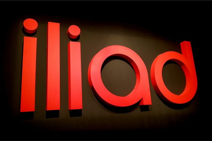 Komisja Europejska wydała zgodę na przejęcie Play Communications SA przez przez Iliad SA., proponowana transakcja nie wzbudzi obaw o konkurencję, ponieważ firmy działają w różnych krajach.