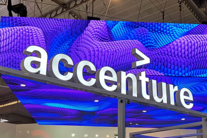 Accenture i Szkoła Główna Handlowa w Warszawie zacieśniają współpracę, kolejnym etapem współpracy jest inwestycja w stworzenie przestrzeni coworkingowej na SGH Warszawie.