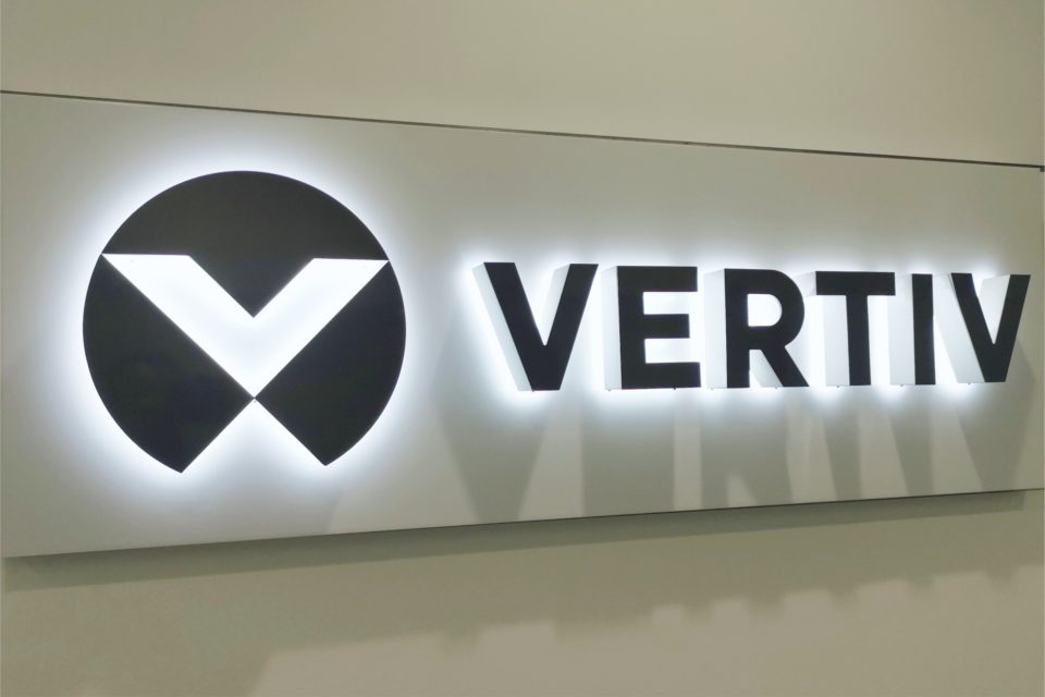 Vertiv podpisuje kolejną umowę dystrybucyjną z ASBIS. Dystrybutor z wartością dodaną będzie odpowiadał za sprzedaż rozwiązań Vertiv w krajach bałtyckich.