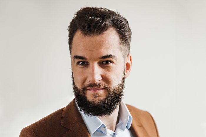 Konrad Czarnecki z Microsoft Polska objął stanowisko Microsoft Solution Sales Lead w zgoda.net, gdzie będzie odpowiedzialny za sprzedaż, marketing i realizację długotrwałej strategii współpracy z Microsoft.