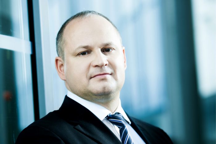 Stanisław Góralczyk dołączył do FIXIT SA, międzynarodowej firmy specjalizującej się w dostarczaniu spersonalizowanych usług opieki posprzedażowej jako Sales and Marketing Director.