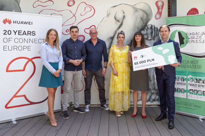 Pandemia niszczy psychikę dzieci i młodzieży. Depresja wśród dzieci i młodzieży jest coraz poważniejszym problemem, wynika ze statystyk programu Fundacji „Twarze depresji”, wspieranego przez Huawei Polska.