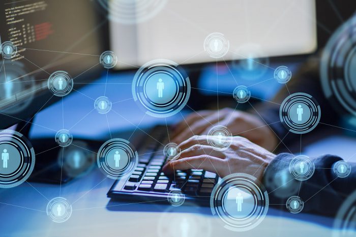 Czego można się nauczyć po ostatnich głośnych atakach ransomware na firmy Kaseya i Colonial Pipeline? Eksperci Sophos wskazują 6 najważniejszych lekcji, o których należy pamiętać.