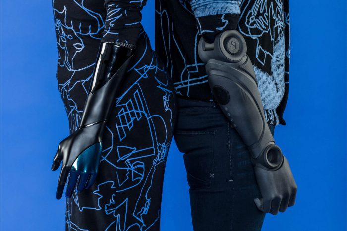 Glaze Prosthetics rozpoczyna produkcję we własnym zakresie. Lider na rynku produkcji wysoce spersonalizowanych protez kończyn górnych, zainwestował w kolorowe urządzenia do druku 3D firmy HP.