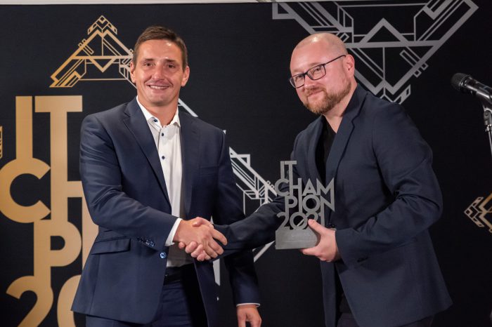 IT Champions 2021: Lenovo z trzema statuetkami - sukces firmy potwierdzony w obszarach notebooków, gamingu oraz rozwiązań dla biznesu.