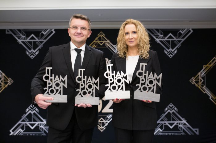 IT Champions 2021: AB S.A. z aż czterema statuetkami! Wrocławska firma pewnie zdobyła tytuł Dystrybutora Roku! Nagroda specjalna za program #AByrazem!