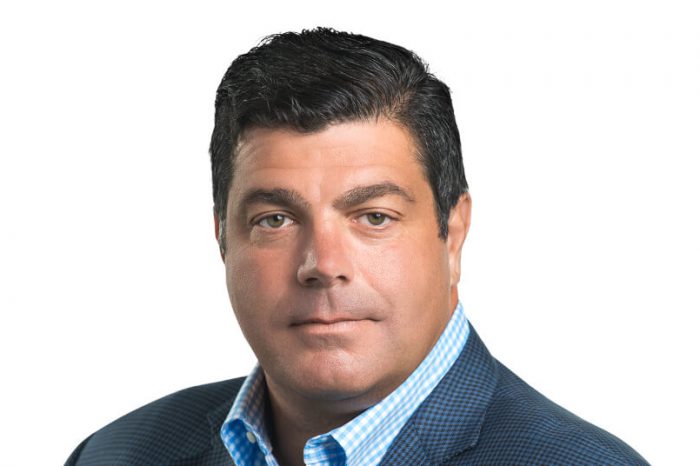 Citrix ogłasza zmiany na stanowisku Prezesa firmy. Bob Calderoni mianowany tymczasowym Prezesem i Dyrektorem Generalnym, David J. Henshall ustępuje ze stanowiska.