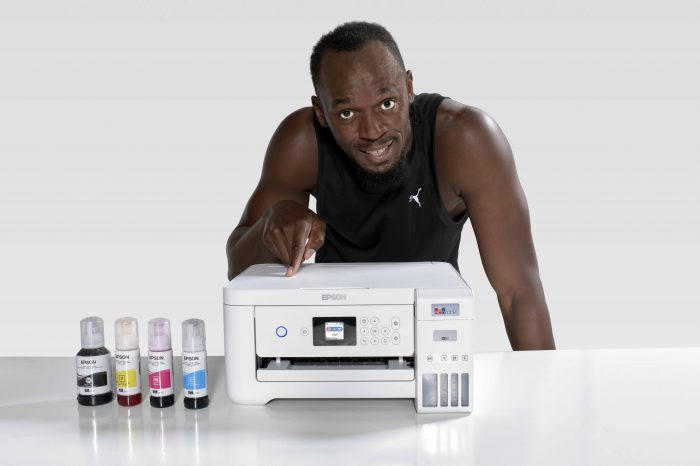 Najszybszy człowiek świata, Usain Bolt, został ambasadorem firmy Epson. Jamajski sprinter reklamuje nowe drukarki EcoTank.