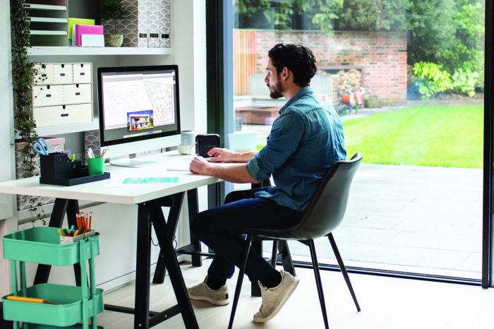 Jak etykietowanie może wpłynąć na efektywność pracy hybrydowej? Pomocnym narzędziem ułatwiającym pokonanie wszelkich trudności logistyczno-informatycznych, są drukarki etykiet.